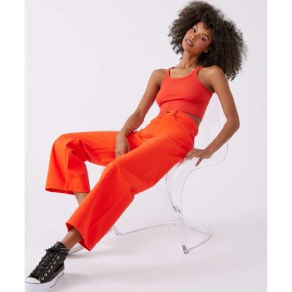 BDG Urban Outfitters Retro Jeans High and Wide Bright Orange Cropped Relaxed 31
